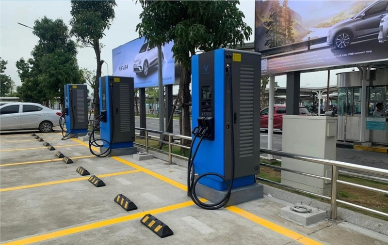 Sạc nhanh xe điện là gì? Hoạt động như thế nào?