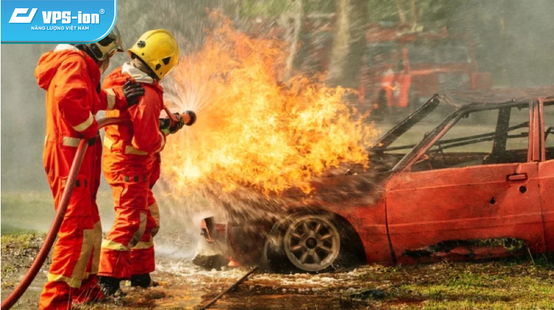 Xe điện ít cháy nhưng phức tạp hơn xe xăng